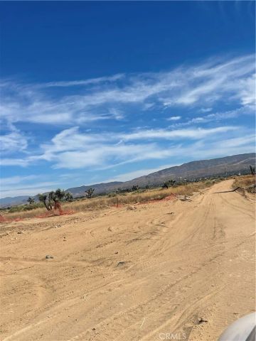 55 W Avenue J-10, Del Sur, CA 93536