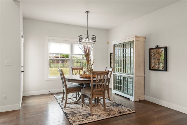 1616 Kassen Avenue, Mahomet, IL 61853