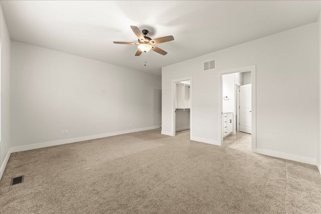 1616 Kassen Avenue, Mahomet, IL 61853