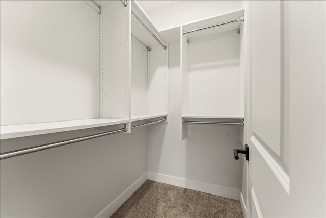 1616 Kassen Avenue, Mahomet, IL 61853