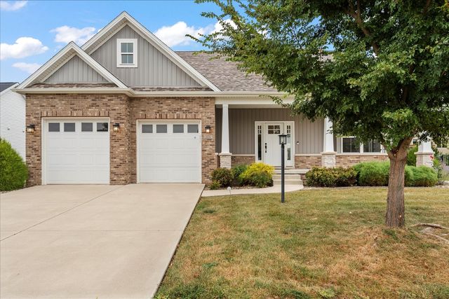 1616 Kassen Avenue, Mahomet, IL 61853