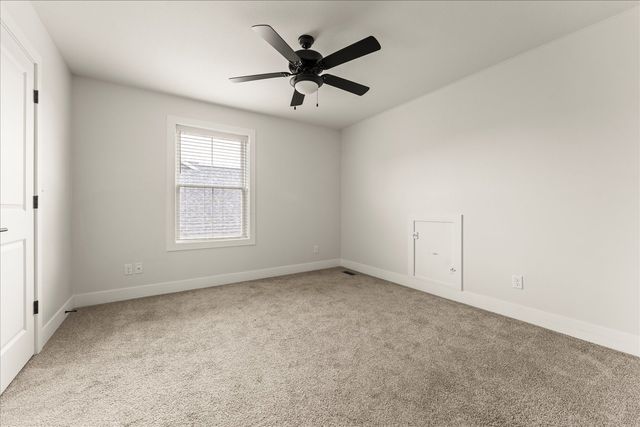 1616 Kassen Avenue, Mahomet, IL 61853