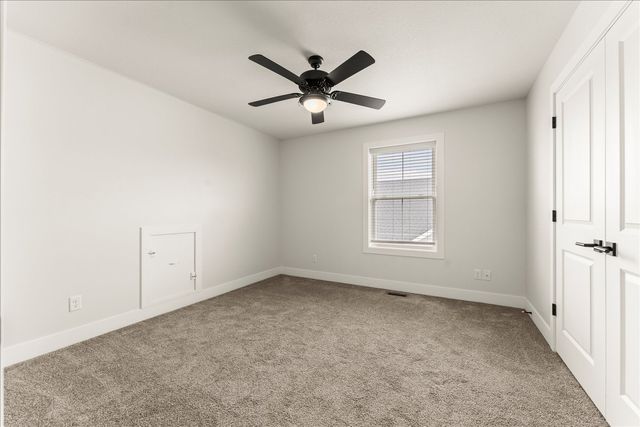 1616 Kassen Avenue, Mahomet, IL 61853