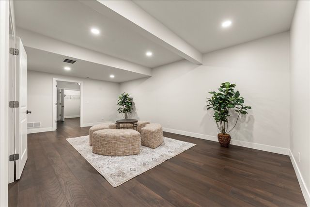 1616 Kassen Avenue, Mahomet, IL 61853