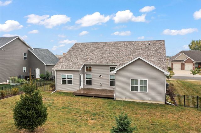 1616 Kassen Avenue, Mahomet, IL 61853