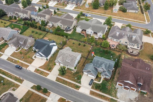 1616 Kassen Avenue, Mahomet, IL 61853