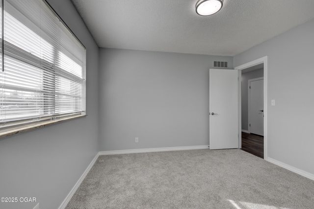 720 Sheridan Street, Carl Junction, MO 64834