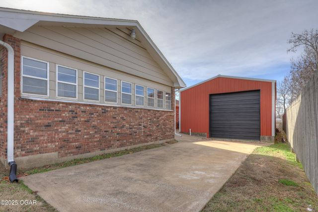 720 Sheridan Street, Carl Junction, MO 64834