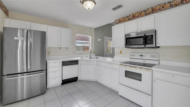25345 GREEN HERON DRIVE, Leesburg, FL 34748