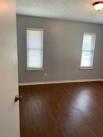 1216 Julie Street, Weatherford, TX 76086