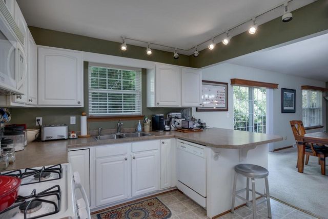 113 Mark Drive, Johnson Creek, WI 53038