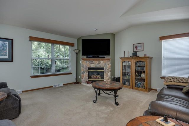 113 Mark Drive, Johnson Creek, WI 53038