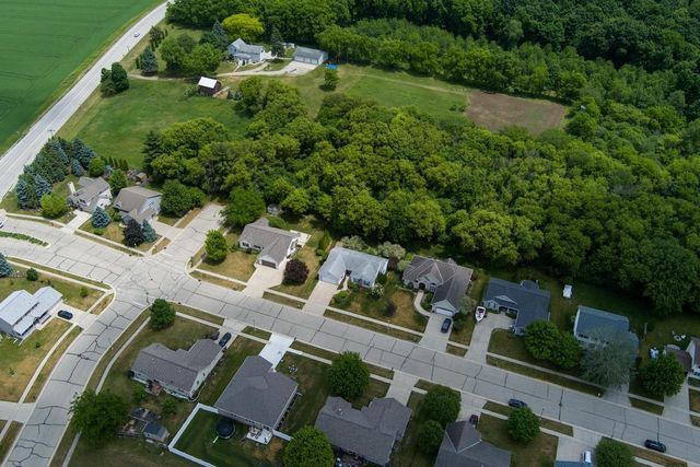 113 Mark Drive, Johnson Creek, WI 53038