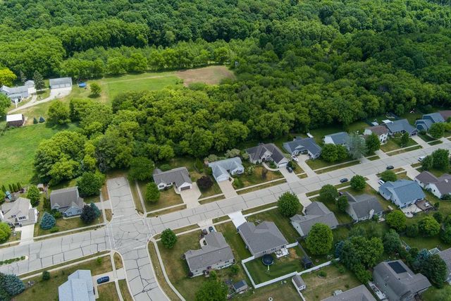 113 Mark Drive, Johnson Creek, WI 53038
