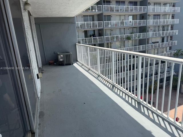 1800 NW 24th Avenue 618, Miami, FL 33125