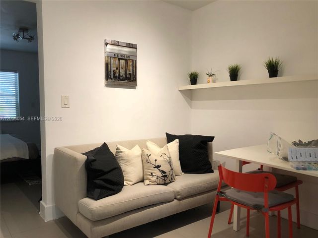 911 Meridian Ave 105, Miami Beach, FL 33139