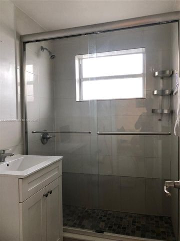 911 Meridian Ave 105, Miami Beach, FL 33139