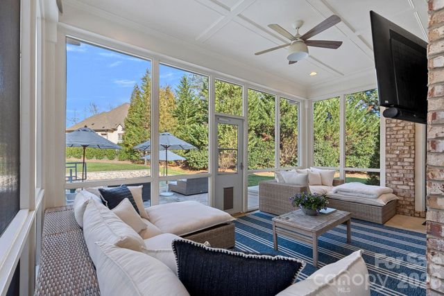 127 Yacht Road, Mooresville, NC 28117