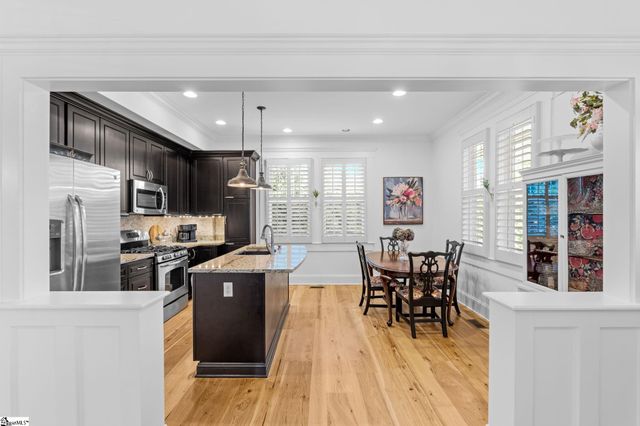 317 W Stone Avenue, Greenville, SC 29609