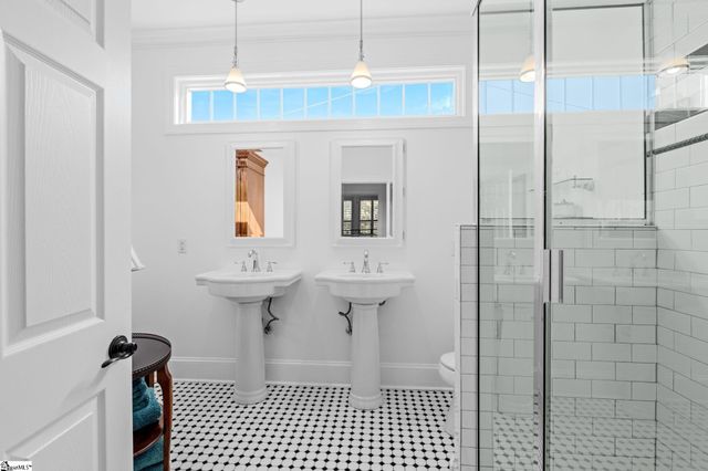 317 W Stone Avenue, Greenville, SC 29609