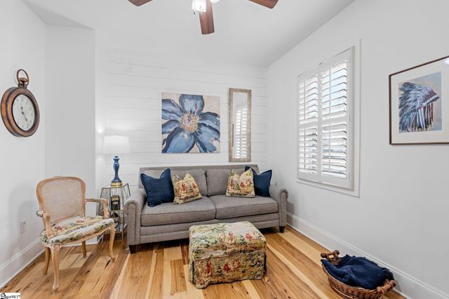 317 W Stone Avenue, Greenville, SC 29609