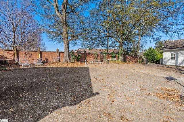 317 W Stone Avenue, Greenville, SC 29609