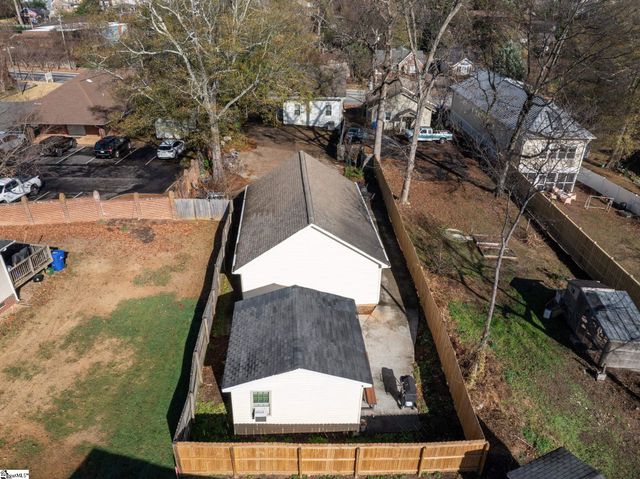 317 W Stone Avenue, Greenville, SC 29609