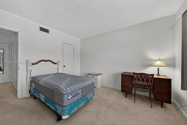 5840 NE 22nd Way 725, Fort Lauderdale, FL 33308