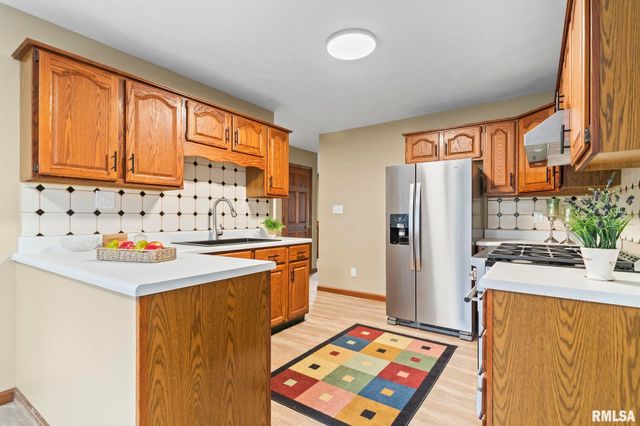 14 Wind Cave Drive, Springfield, IL 62712