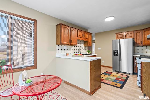 14 Wind Cave Drive, Springfield, IL 62712