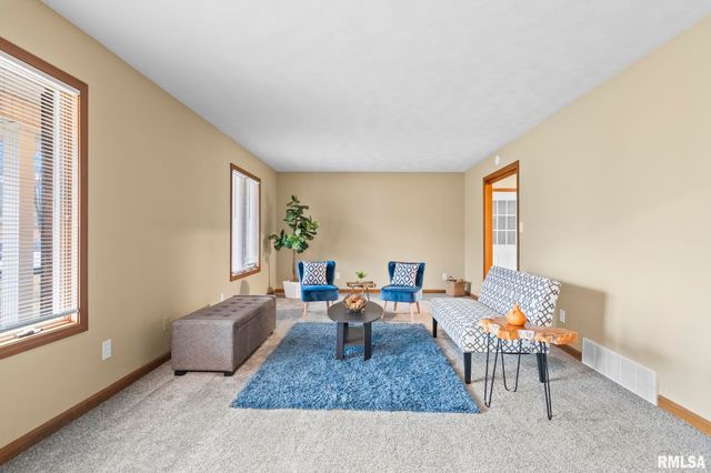 14 Wind Cave Drive, Springfield, IL 62712