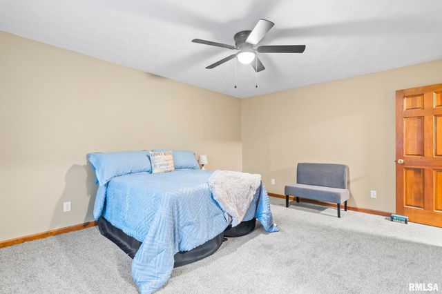 14 Wind Cave Drive, Springfield, IL 62712