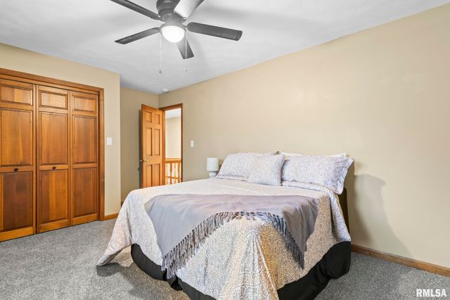 14 Wind Cave Drive, Springfield, IL 62712