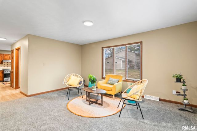 14 Wind Cave Drive, Springfield, IL 62712