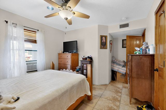 506 Barela, Santa Fe, NM 87505