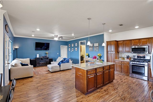 1015 E Church Street, Altus, AR 72821