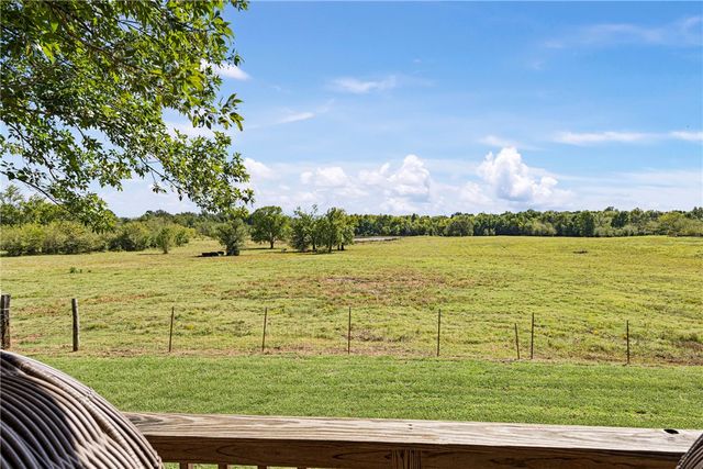 1015 E Church Street, Altus, AR 72821