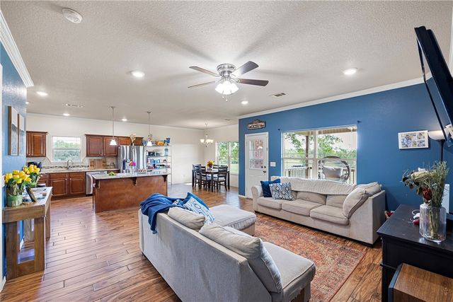 1015 E Church Street, Altus, AR 72821