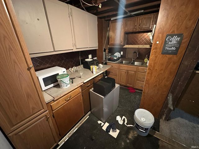 50992 County Road 15, Elkhart, IN 46514