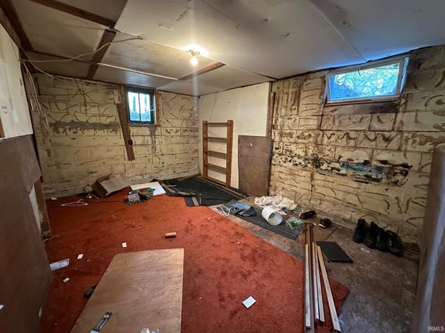 50992 County Road 15, Elkhart, IN 46514