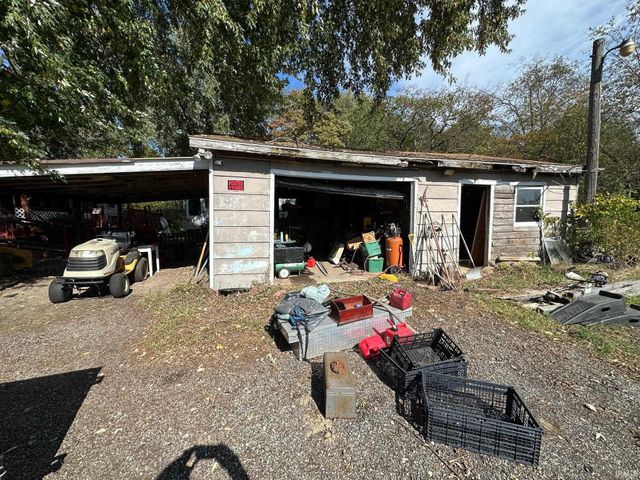 50992 County Road 15, Elkhart, IN 46514