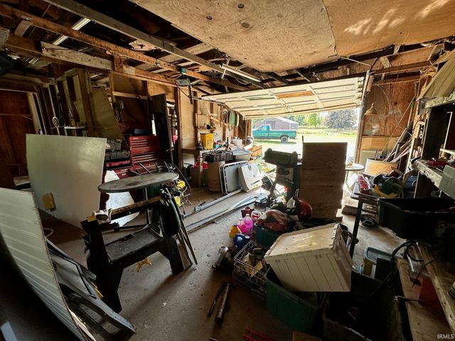50992 County Road 15, Elkhart, IN 46514