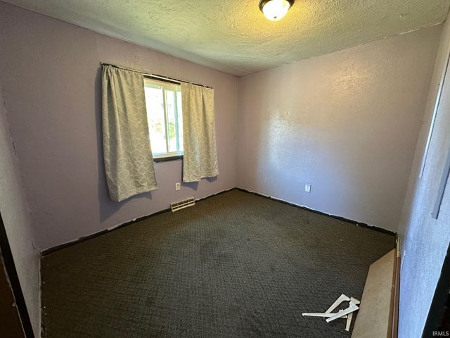 50992 County Road 15, Elkhart, IN 46514