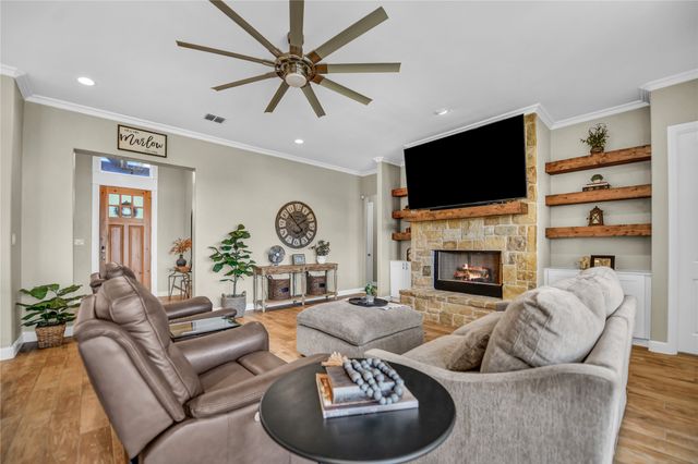 2011 Perkins Lane, Weatherford, TX 76088