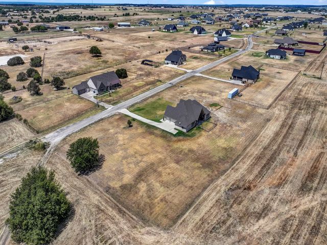2011 Perkins Lane, Weatherford, TX 76088