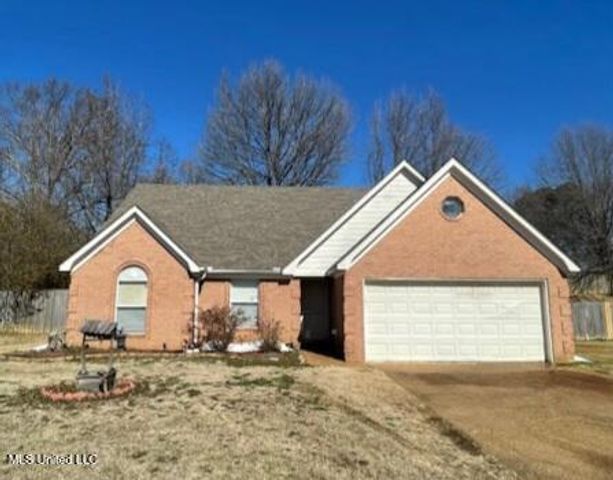 6108 Hallum Drive, Walls, MS 38680