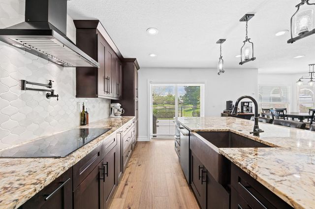 6421 NW 57th Way, Parkland, FL 33067