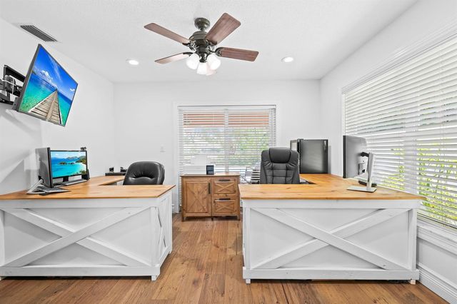 6421 NW 57th Way, Parkland, FL 33067