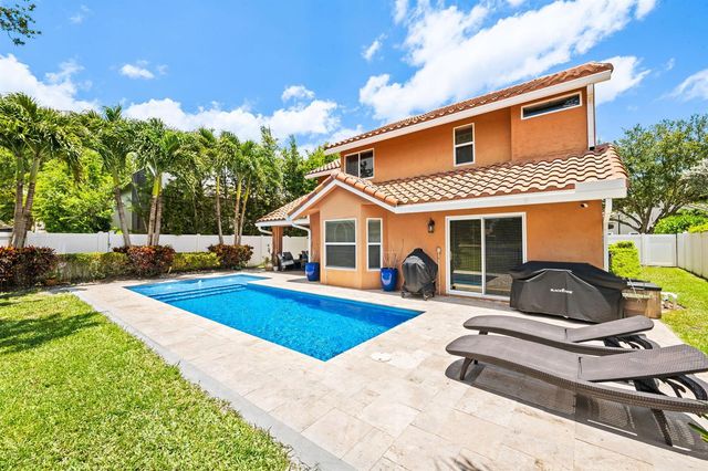6421 NW 57th Way, Parkland, FL 33067
