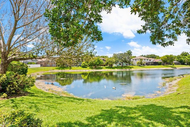 6421 NW 57th Way, Parkland, FL 33067